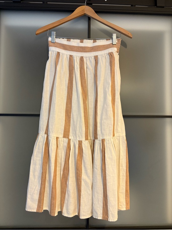 Madewell Dresses & Skirts - Madewell Striped Tiered Maxi Skirt in Cream and Tan